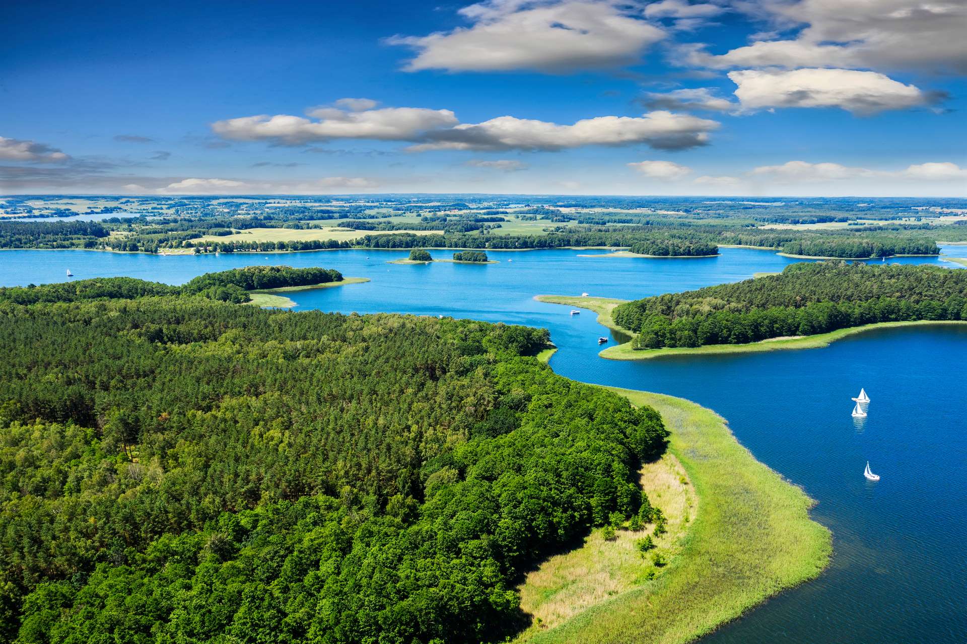 widok ma jezioro